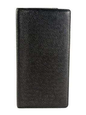 Louis Vuitton Taiga Card Holder